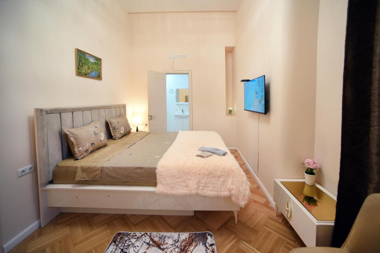 City Lux Hotel Тбилиси Экстерьер фото